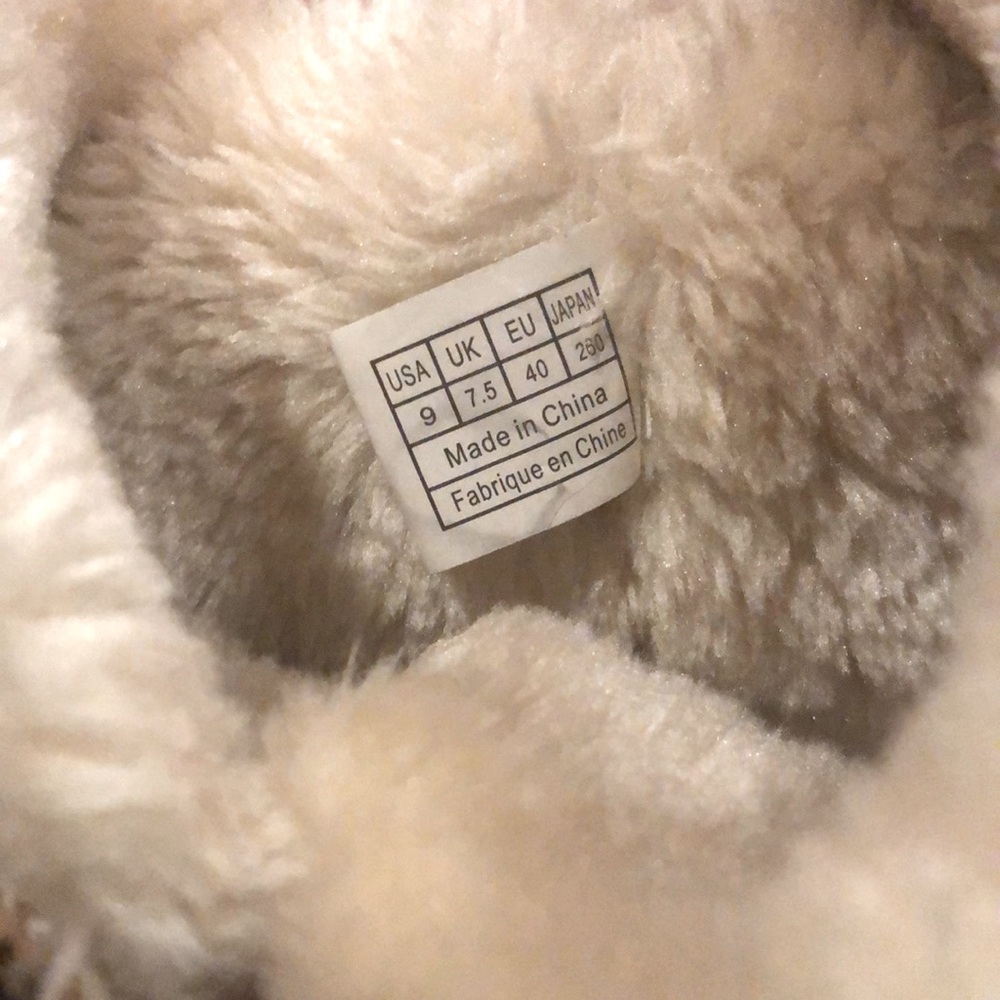 Ugg Chestnut Bailey Boots US 9 EU 40 - Picture 6 of 6